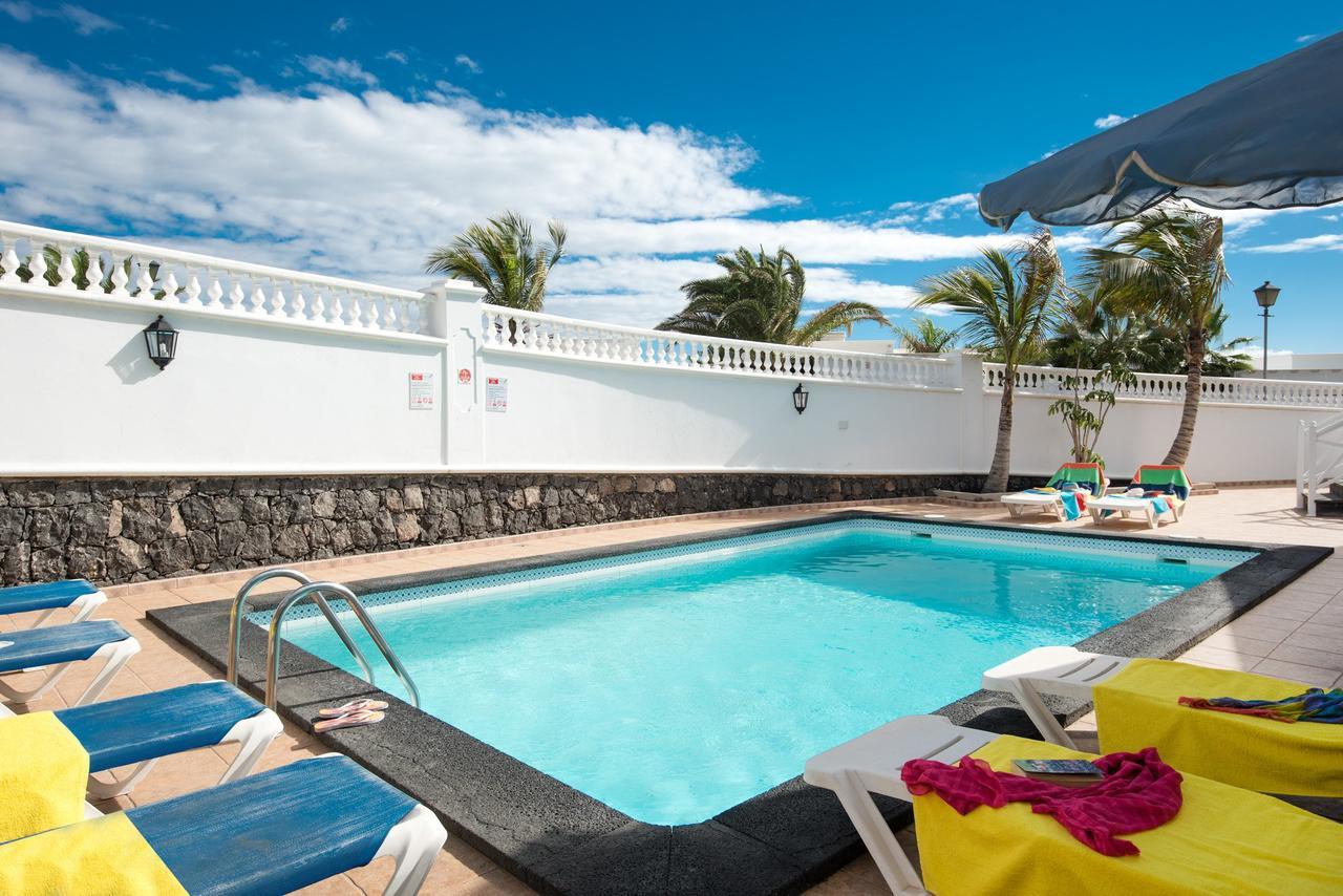 Villa Ramos Dos بْوُرتو كاليرو الغرفة الصورة